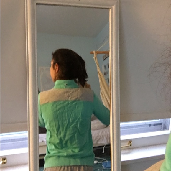 Mint and Grey Vineyard Vines Shep Shirt! - Picture 3 of 4